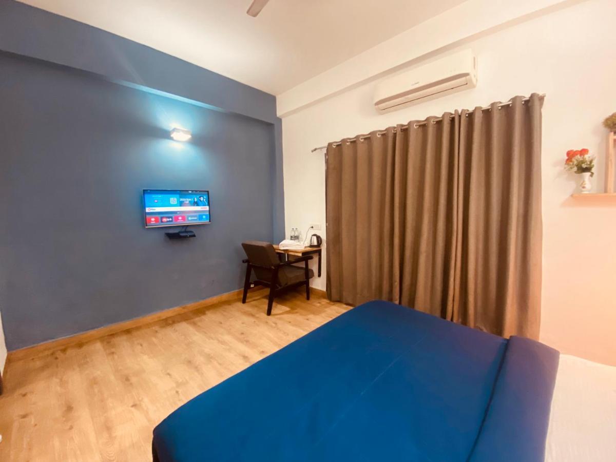 Divine Inn Couple Friendly Hotel Near Sector 51 Metro Station Noida Exterior foto