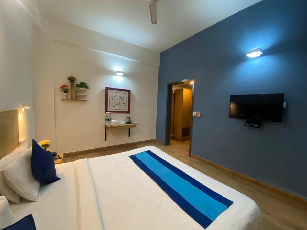 Divine Inn Couple Friendly Hotel Near Sector 51 Metro Station Noida Exterior foto