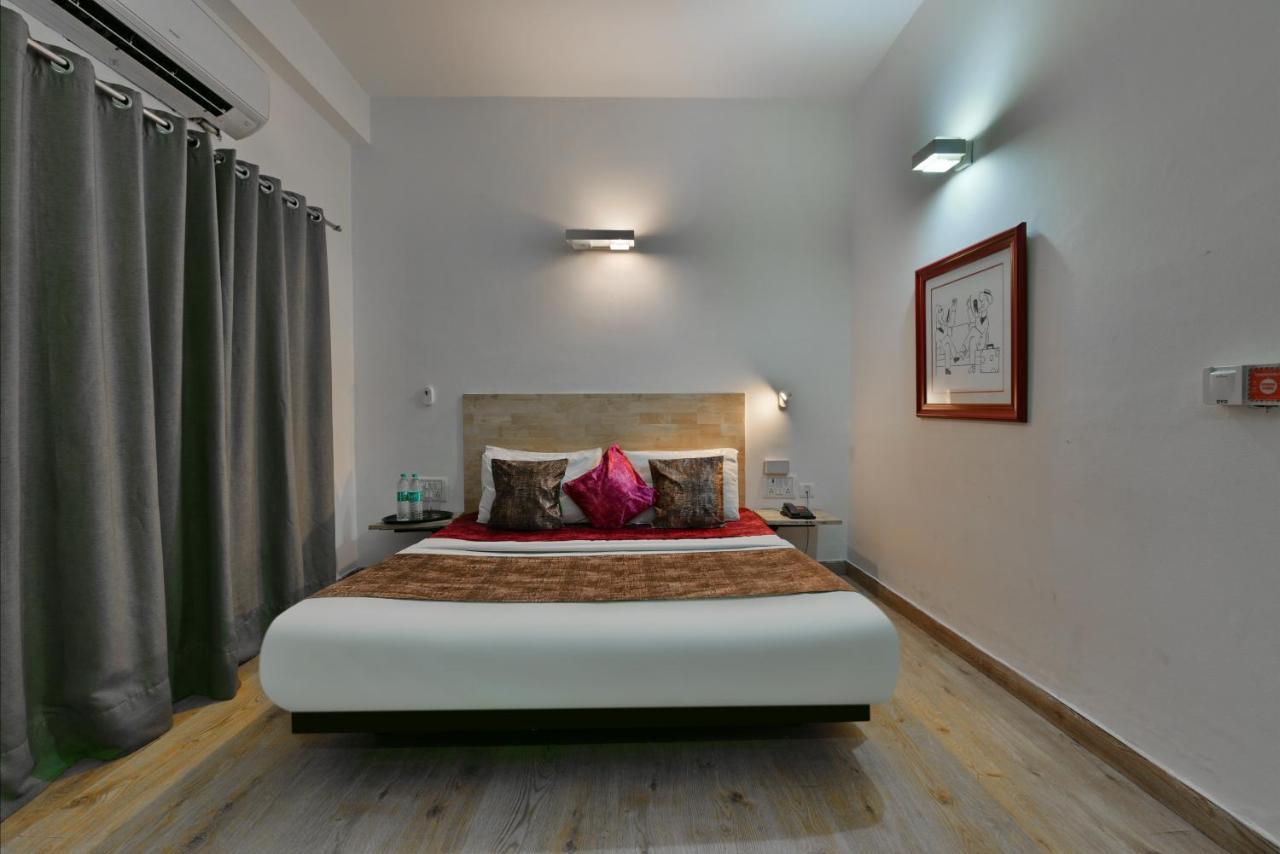 Divine Inn Couple Friendly Hotel Near Sector 51 Metro Station Noida Exterior foto